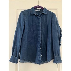 Zara women’s size small button down blue shirt